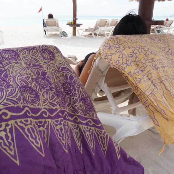 Sunshine yellow printed sarong/shawl - Picture 2 of 2